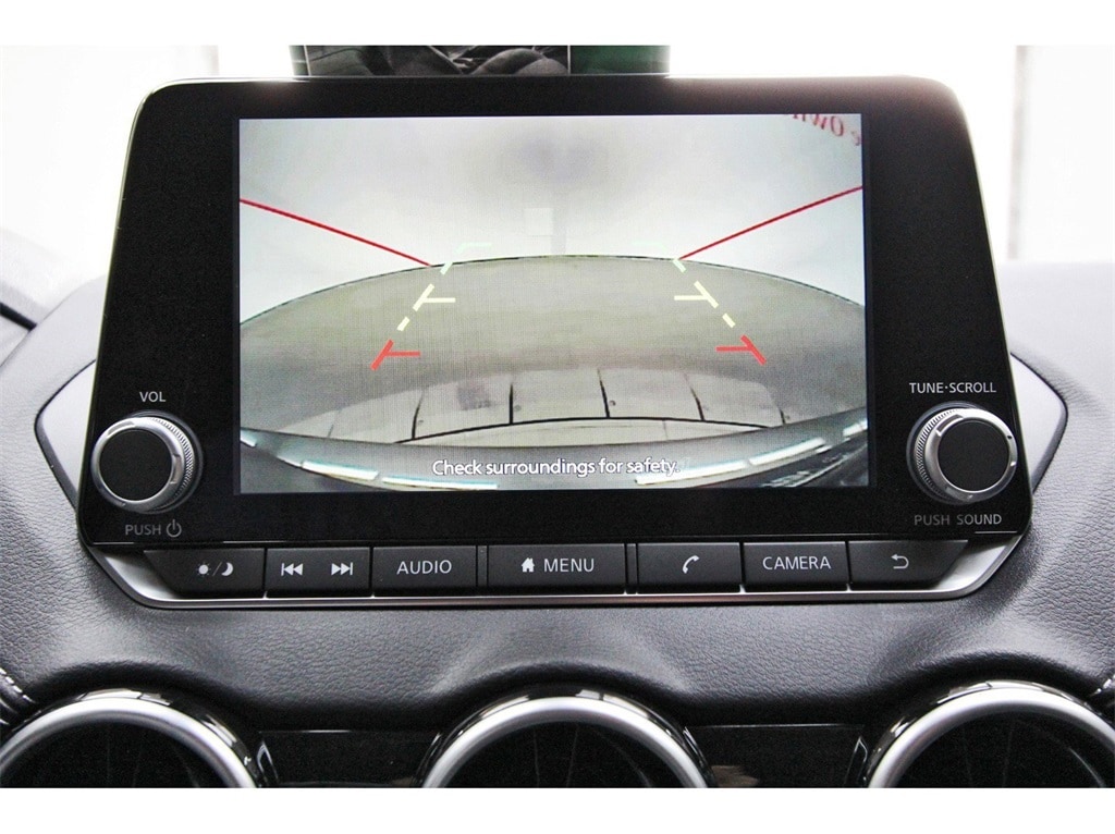 2025 Nissan Sentra SV photo 16