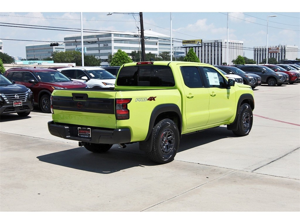 2026 Nissan Frontier PRO-4X photo 4