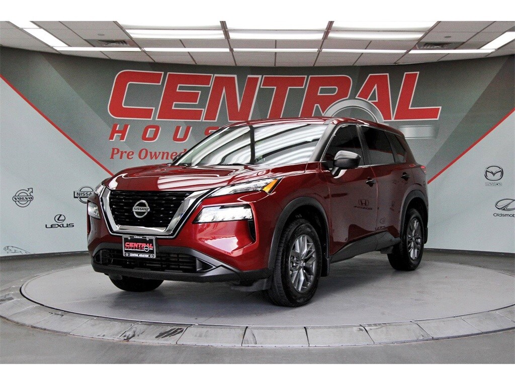 2021 Nissan Rogue S photo 2