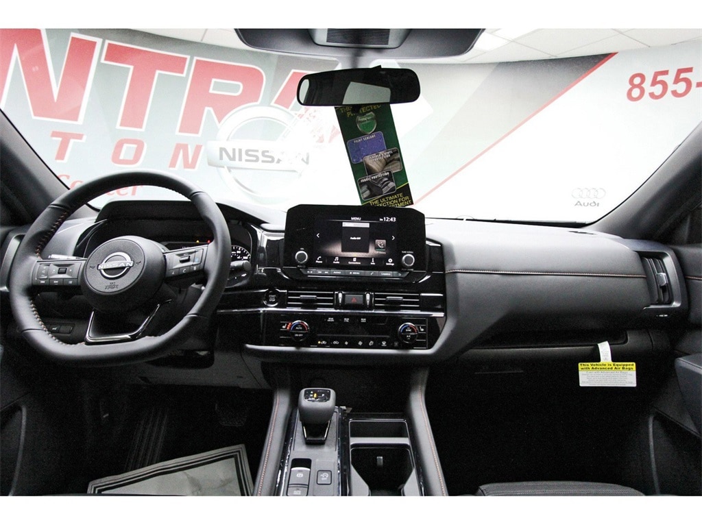 2025 Nissan Pathfinder Rock Creek photo 4