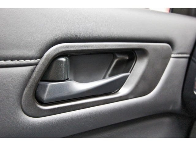 2025 Nissan Pathfinder S - Photo 15