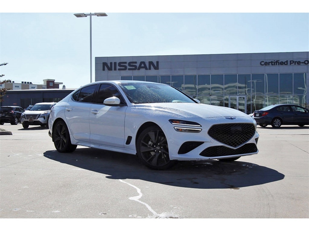 2023 GENESIS G70 Standard's photo