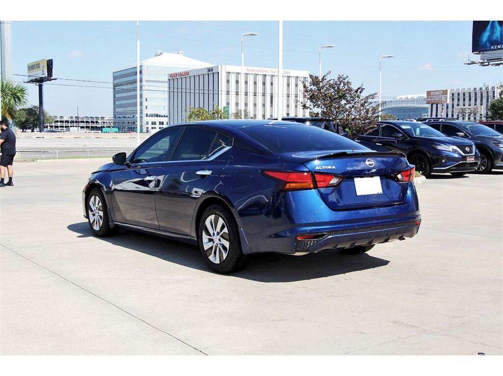 2024 Nissan Altima 2.5 S photo 3