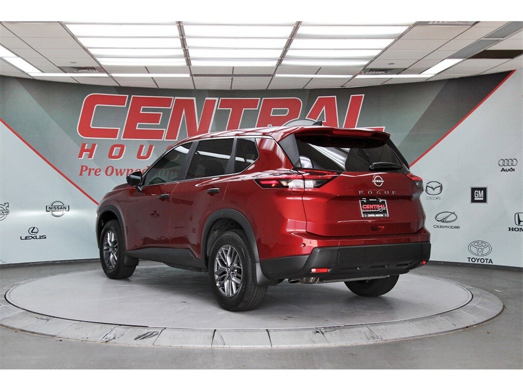 2026 Nissan Rogue S photo 4