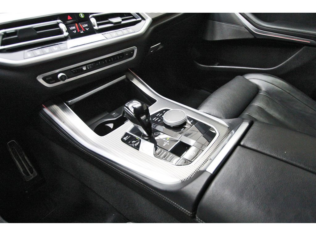 2022 BMW X5 M50i - Photo 26