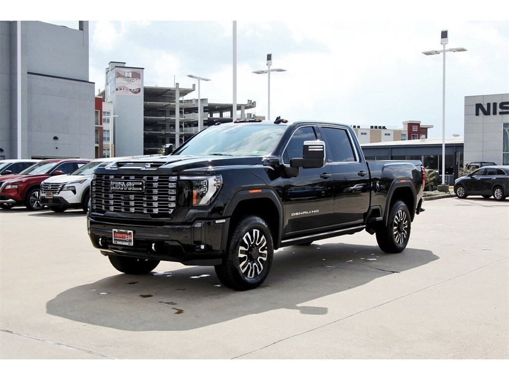 Used 2025 GMC Sierra 3500 HD Denali Ultimate Truck