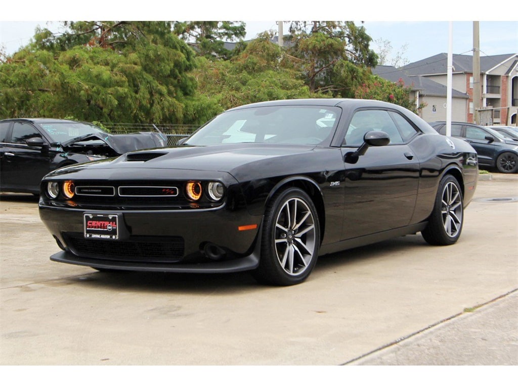 Used 2023 Dodge Challenger R/T with VIN 2C3CDZBT1PH505391 for sale in Houston, TX