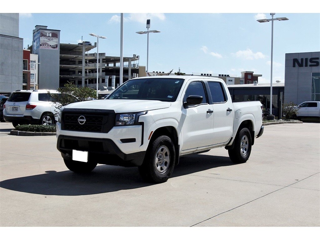 2024 Nissan Frontier S photo 2