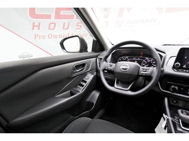 2025 Nissan Rogue S - Photo 6