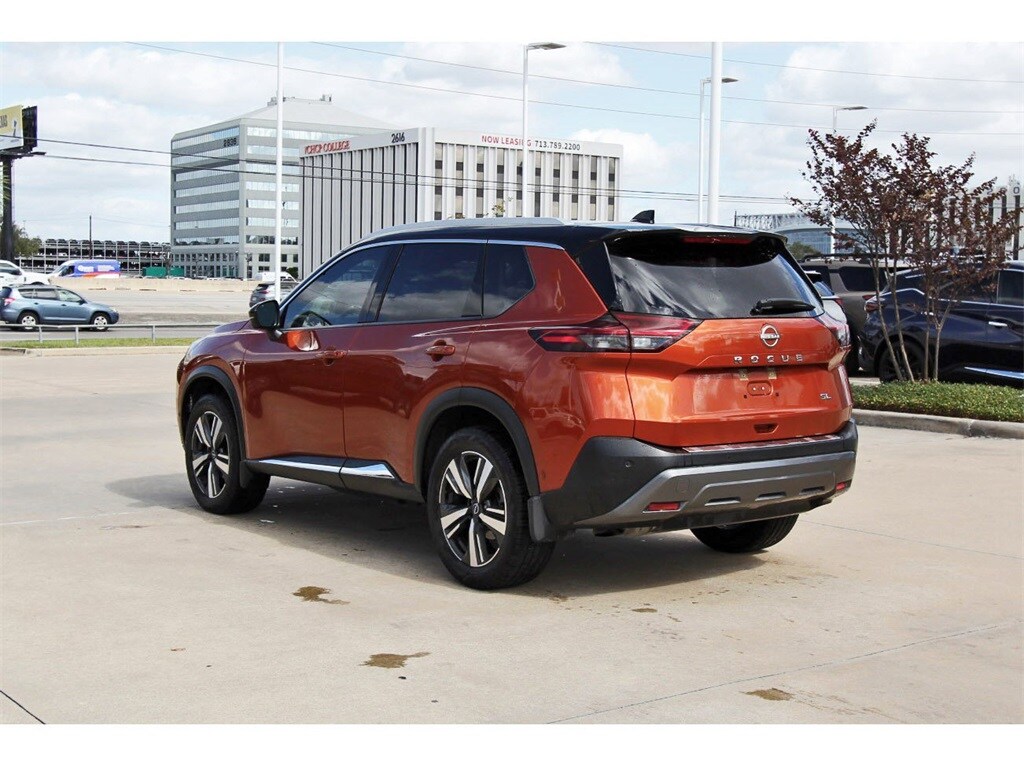 2022 Nissan Rogue SL photo 3