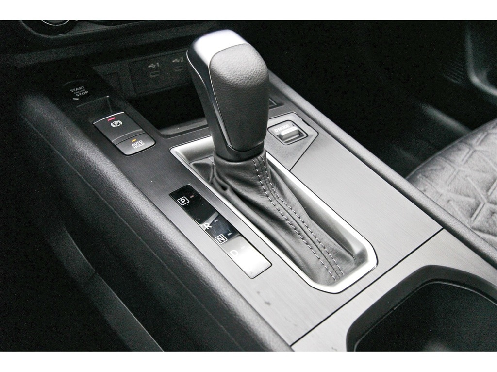 2026 Nissan Kicks SV photo 20