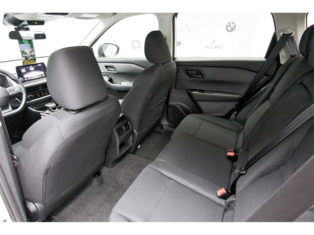 2026 Nissan Rogue S photo 6