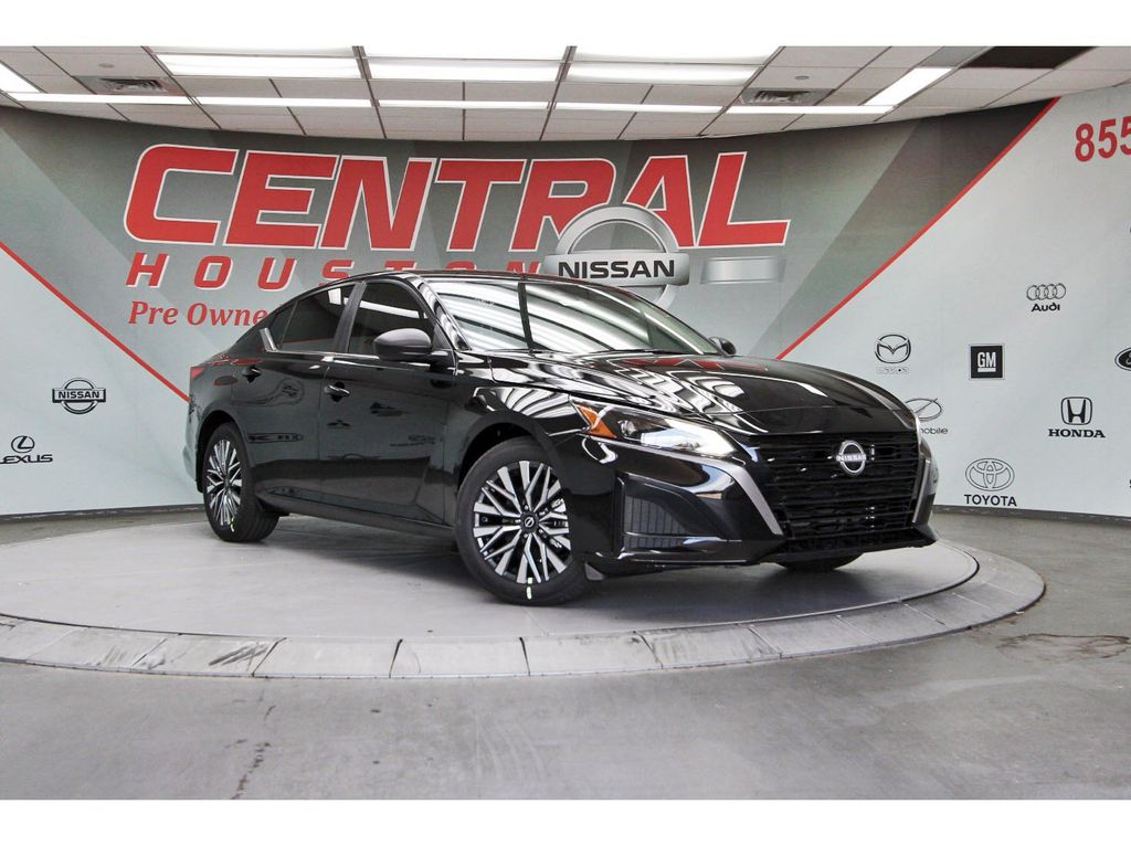 New 2026 Nissan Altima SV