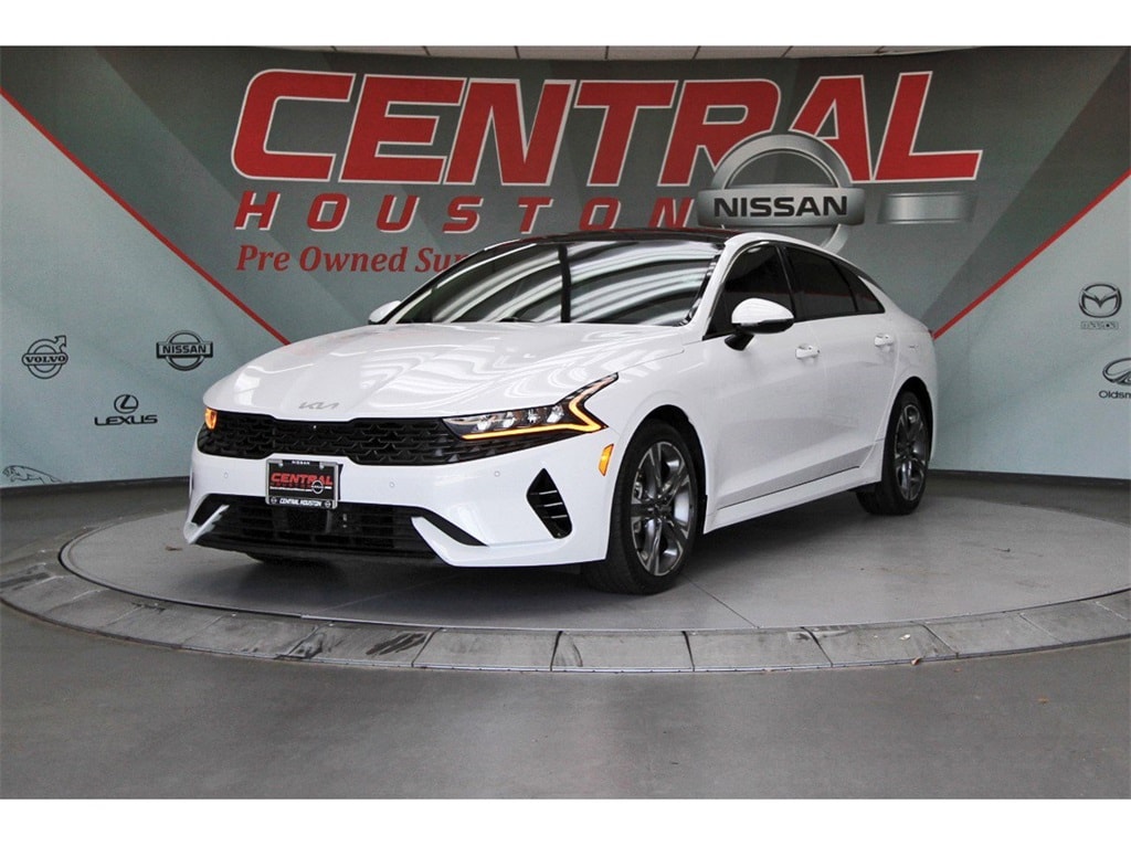 Used 2022 Kia K5 EX with VIN 5XXG34J21NG150542 for sale in Houston, TX