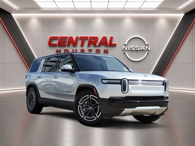 Used 2026 Rivian R1S Base with VIN 7PDSGGBA4TN087257 for sale in Houston, TX