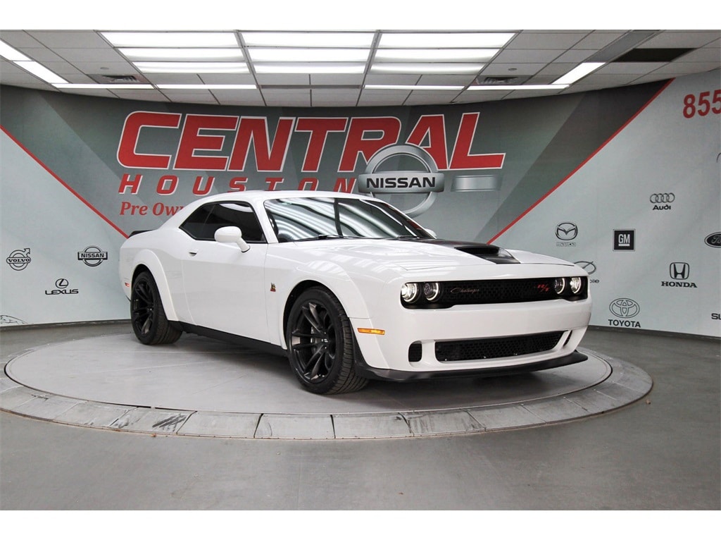 2023 Dodge Challenger R/T's photo