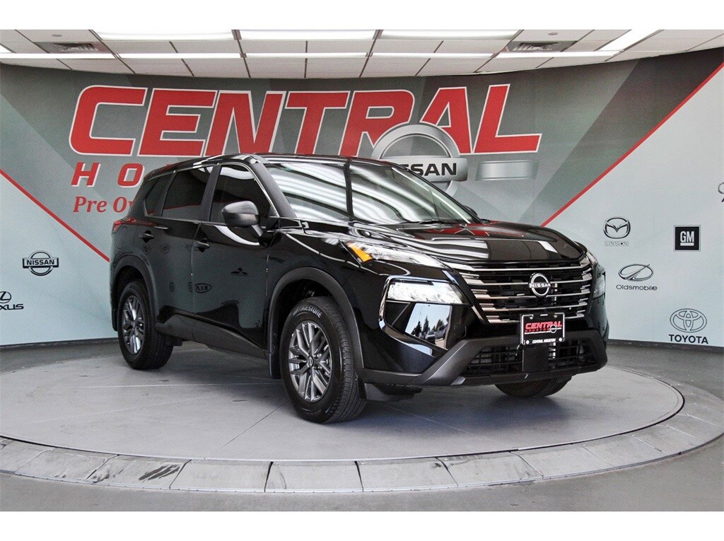 Used 2025 Nissan Rogue S SUV