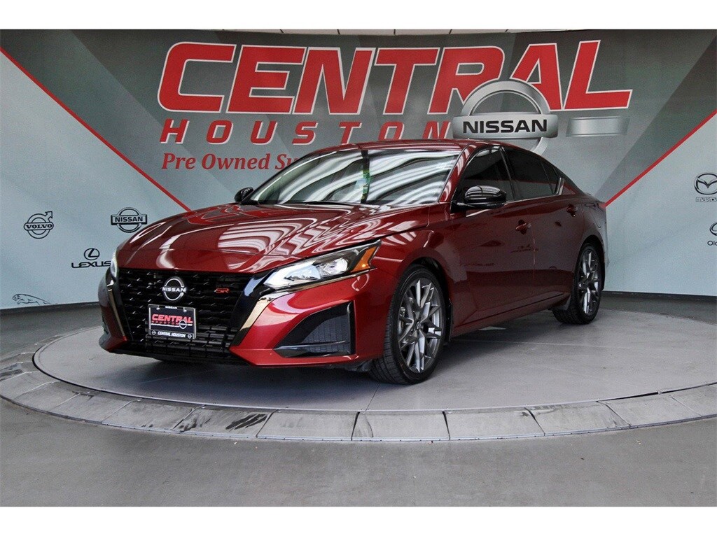 Certified 2023 Nissan Altima SR VC-Turbo Sedan