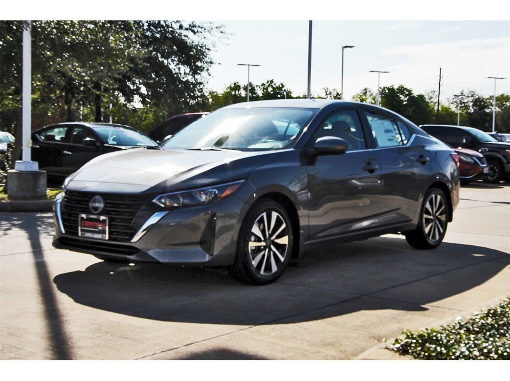 2025 Nissan Sentra SV photo 2
