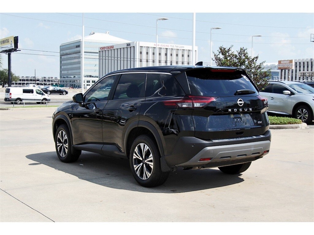 2023 Nissan Rogue SV photo 2