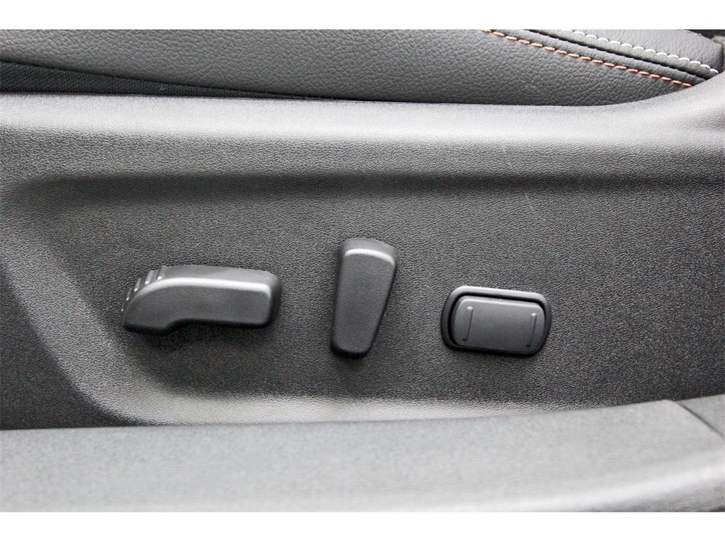 2025 Nissan Altima SR photo 22