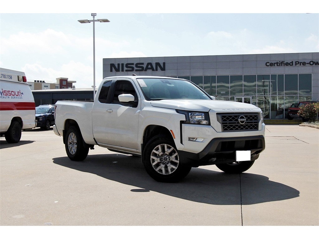 2024 Nissan Frontier SV