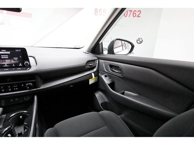 2025 Nissan Rogue S - Photo 8