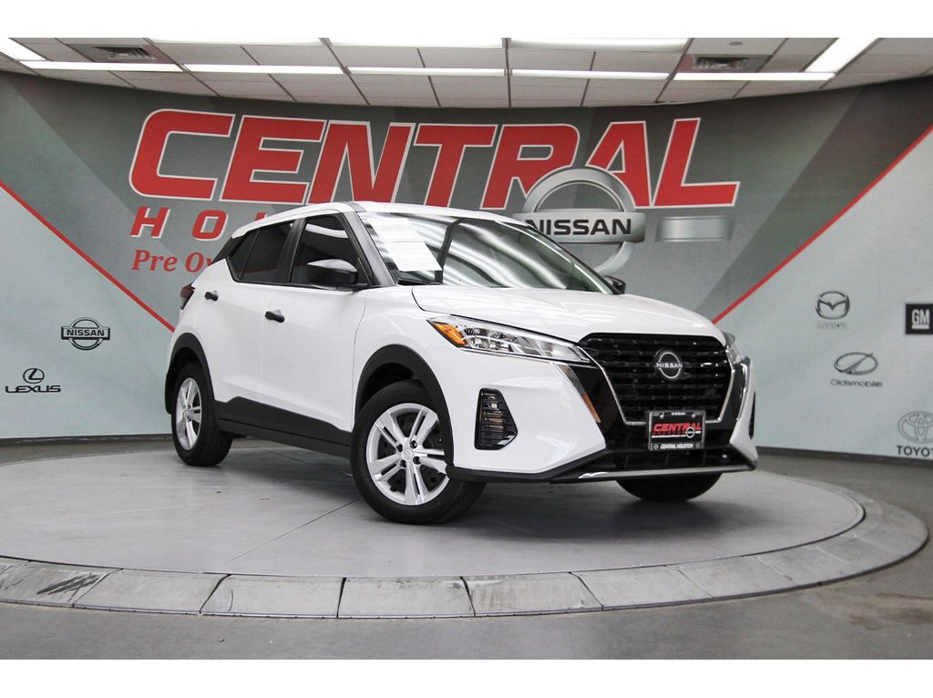 2025 Nissan Kicks Play 1.6 FWD's photo