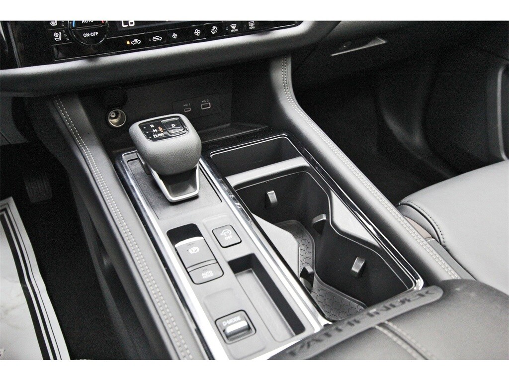 2024 Nissan Pathfinder Platinum - Photo 24