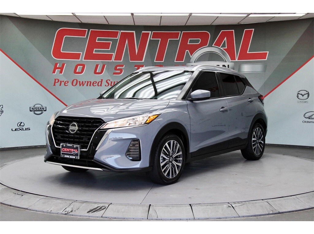 2021 Nissan Kicks SV photo 2