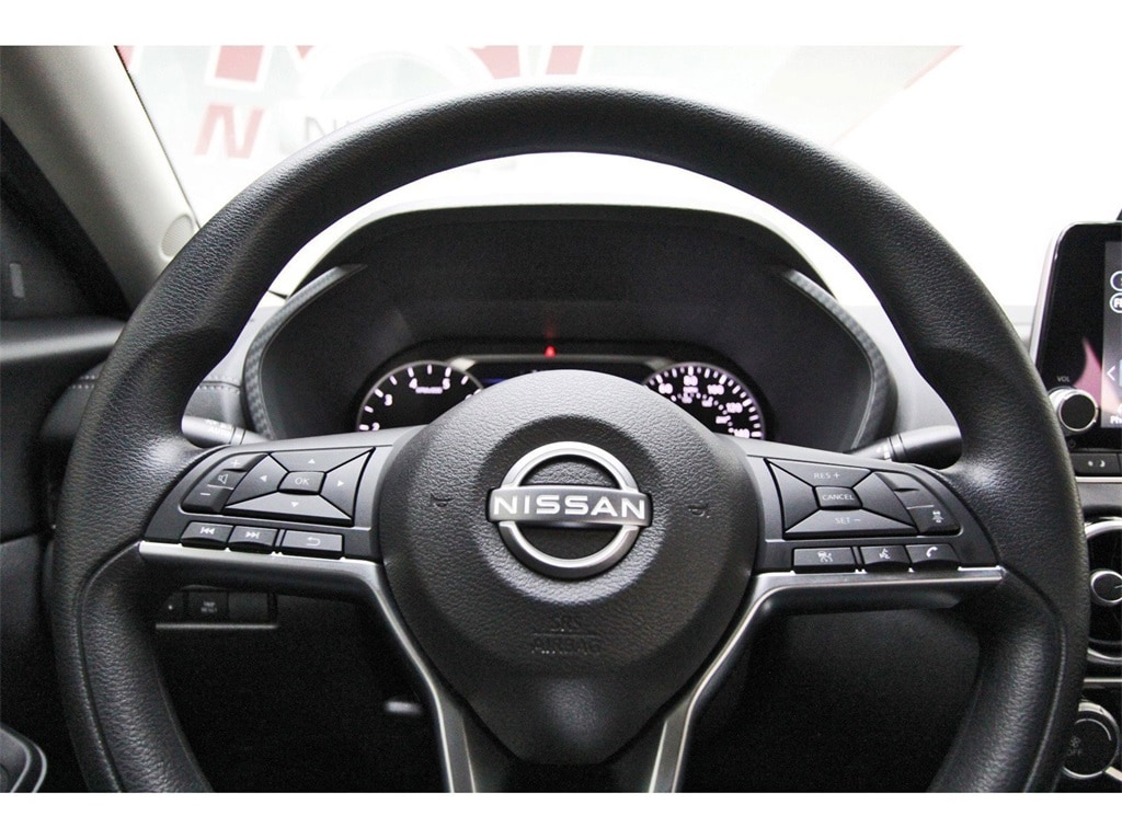 2025 Nissan Sentra SV photo 10