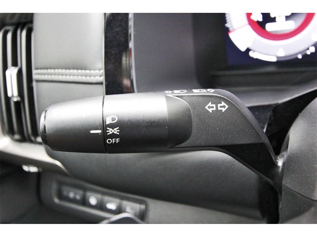 2024 Nissan Pathfinder Platinum - Photo 15