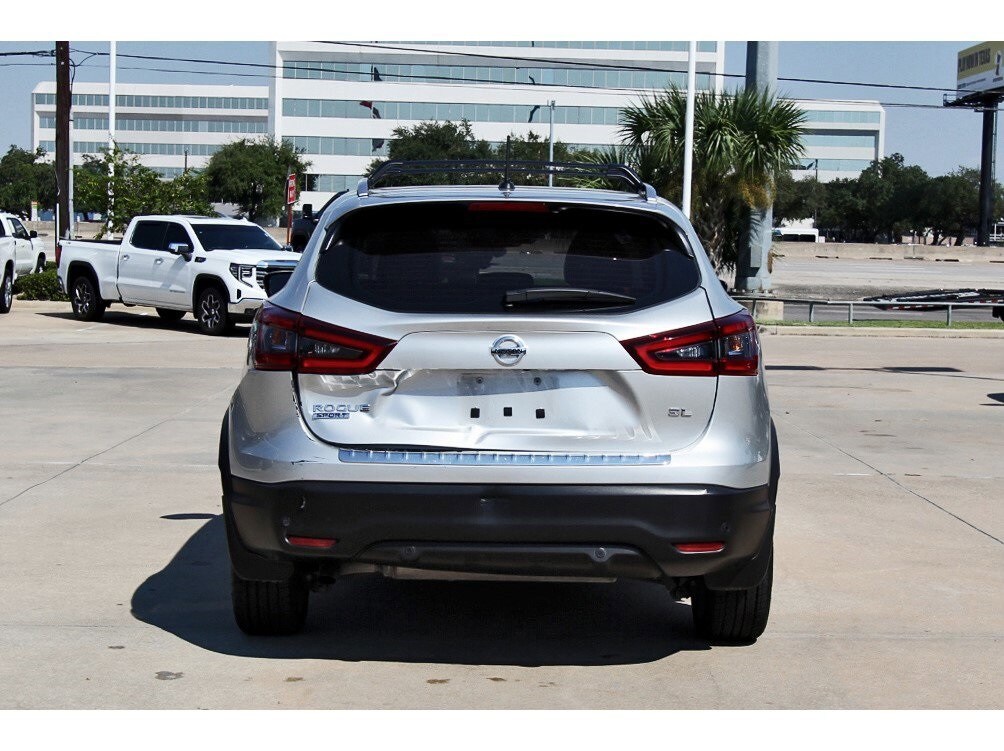 2022 Nissan Rogue Sport SL photo 4