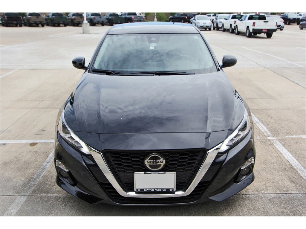 Used 2022 Nissan Altima SL with VIN 1N4BL4EV6NN422169 for sale in Houston, TX