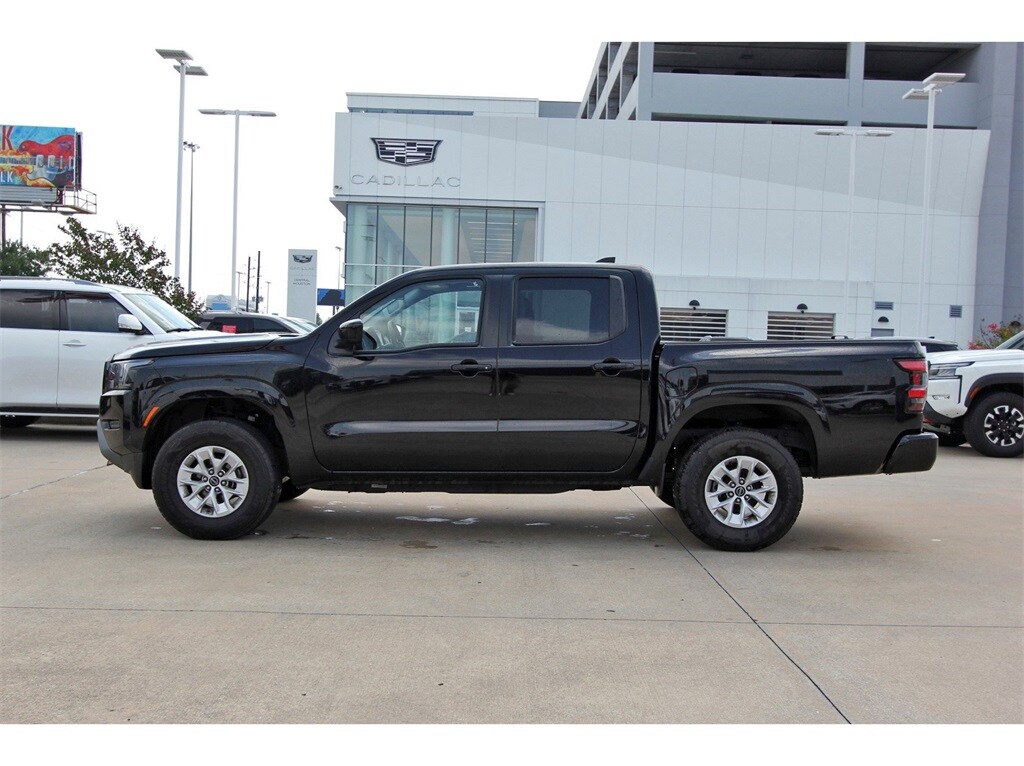 2024 Nissan Frontier SV photo 3