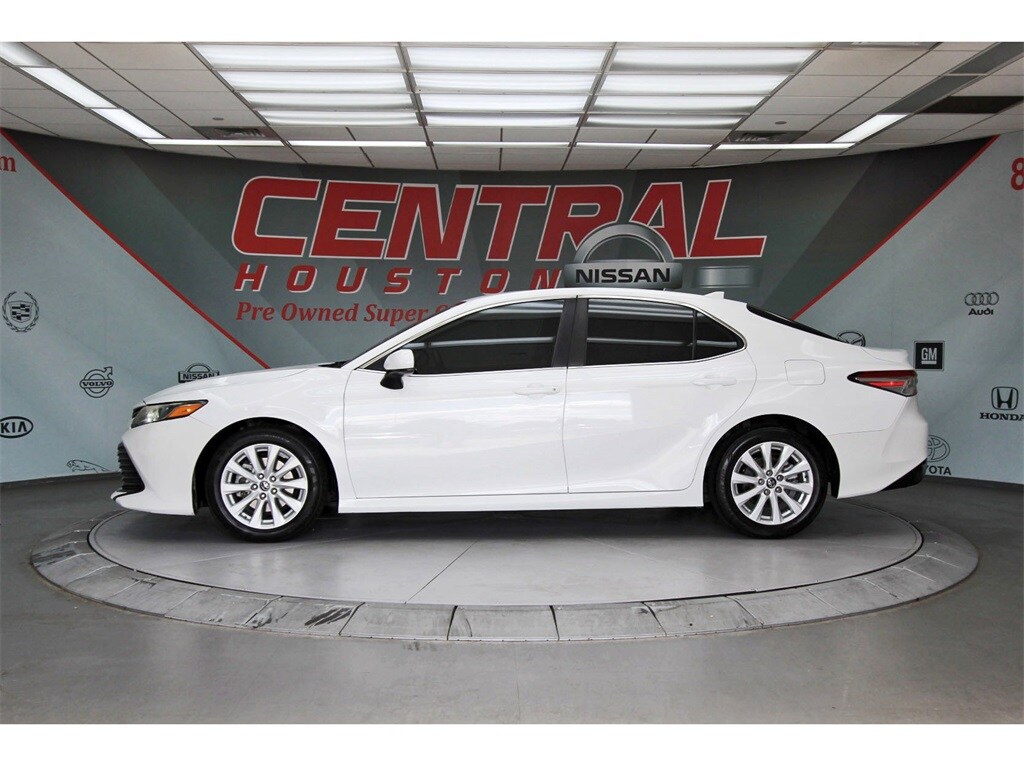 Used 2020 Toyota Camry LE Sedan