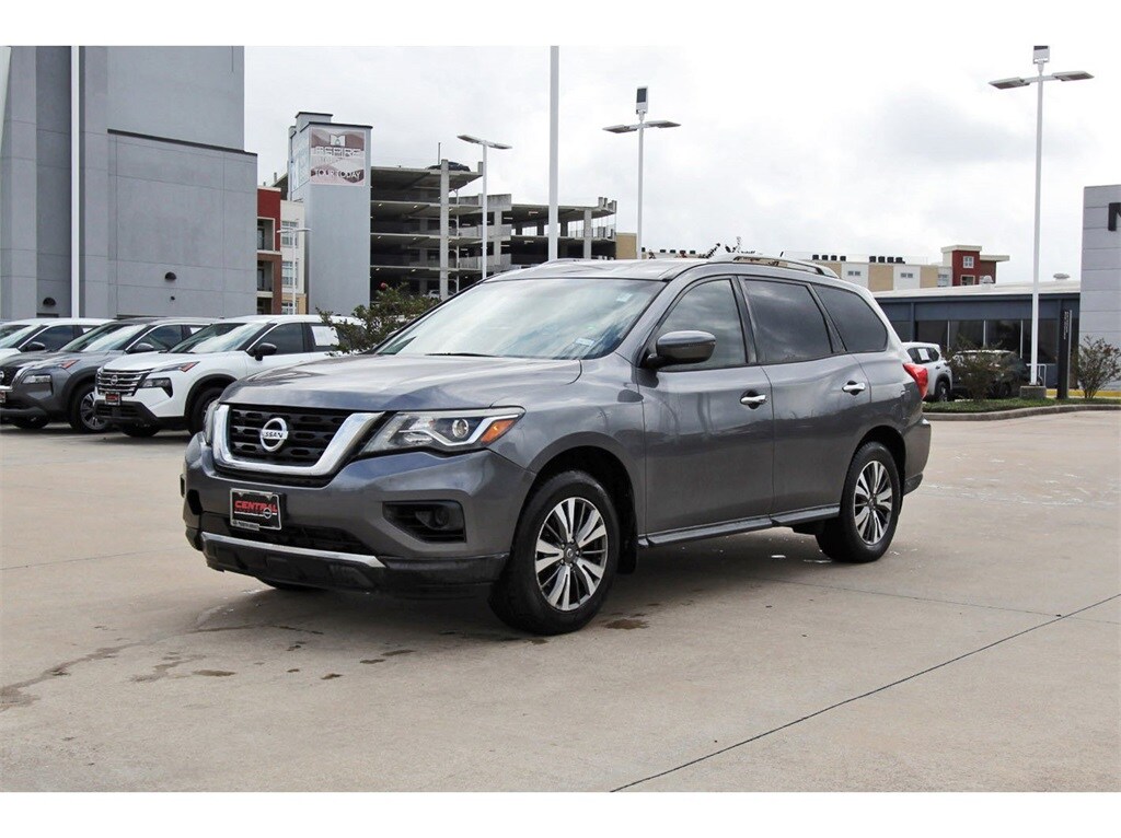 Used 2017 Nissan Pathfinder S SUV