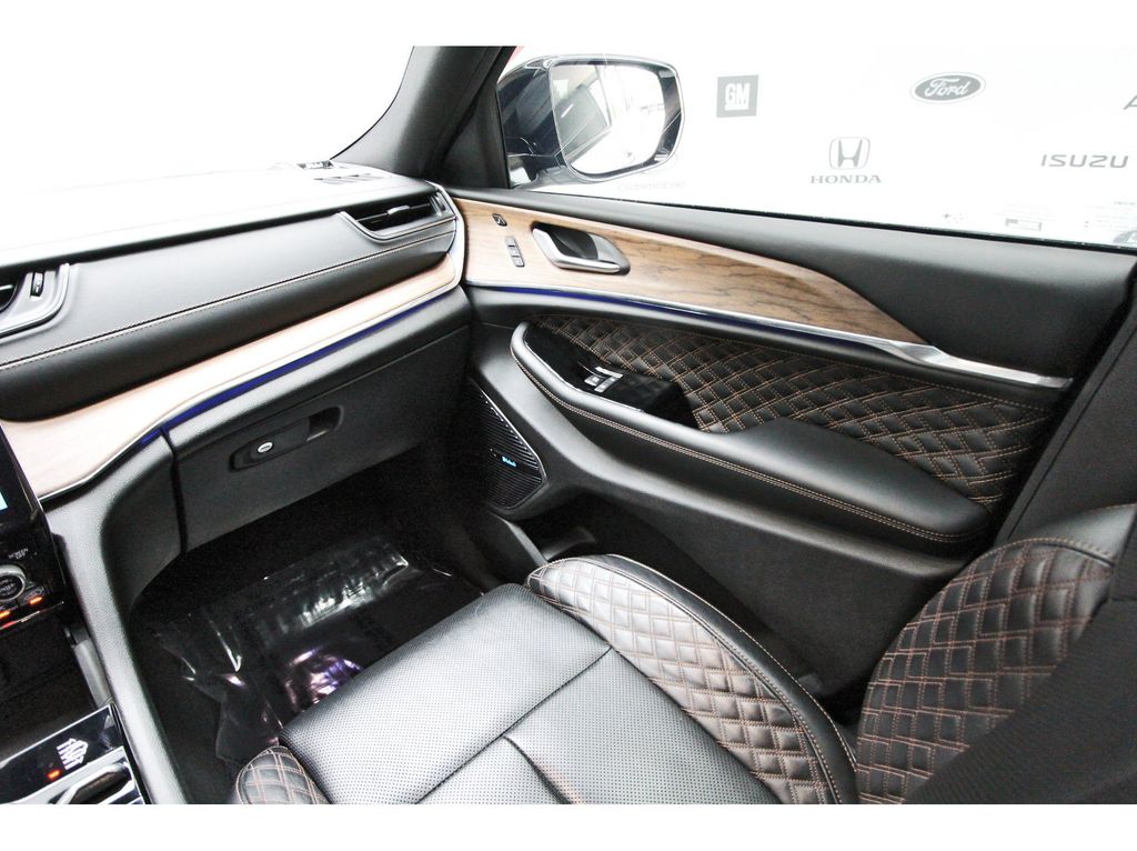 2024 Jeep Grand Cherokee Summit - Photo 9