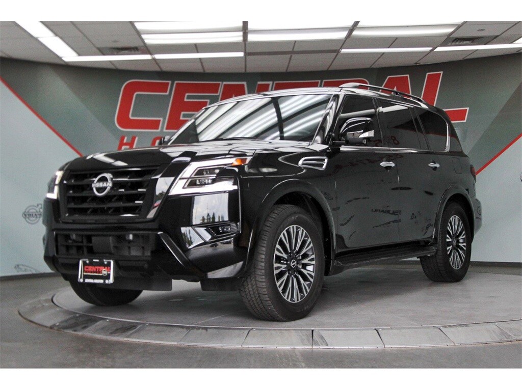 2023 Nissan Armada SL photo 2