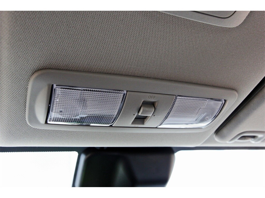 2024 Nissan Frontier SV - Photo 25