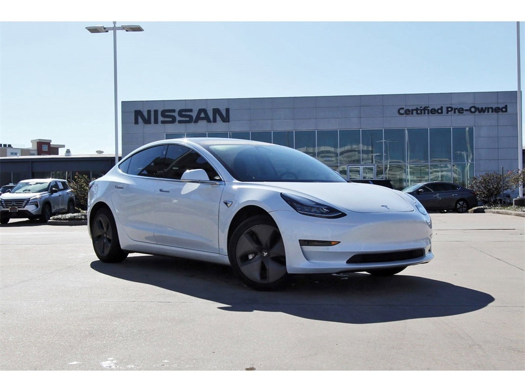 2020 Tesla Model 3 Base's photo