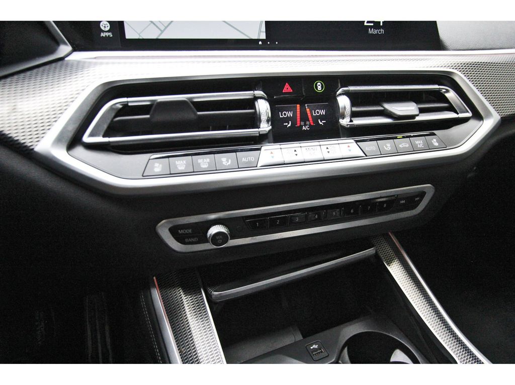 2022 BMW X5 M50i - Photo 25