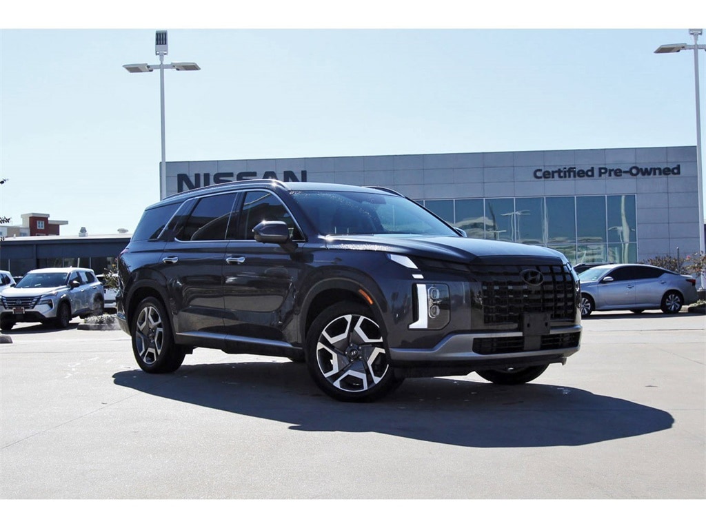 Used 2025 Hyundai Palisade SEL Premium SUV