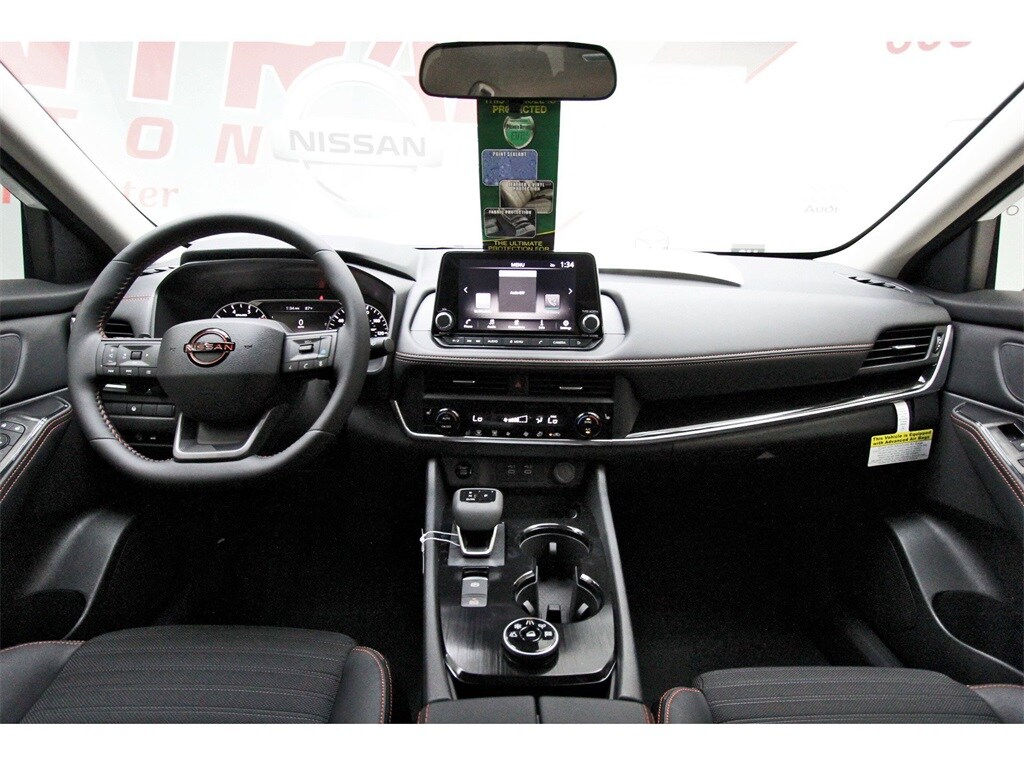 2026 Nissan Rogue SV photo 5