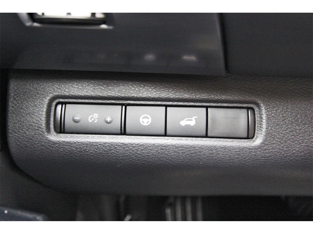 2023 Nissan Pathfinder SL photo 17