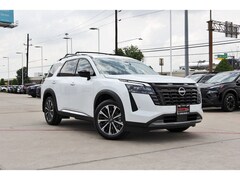 2026 Nissan Pathfinder Platinum SUV