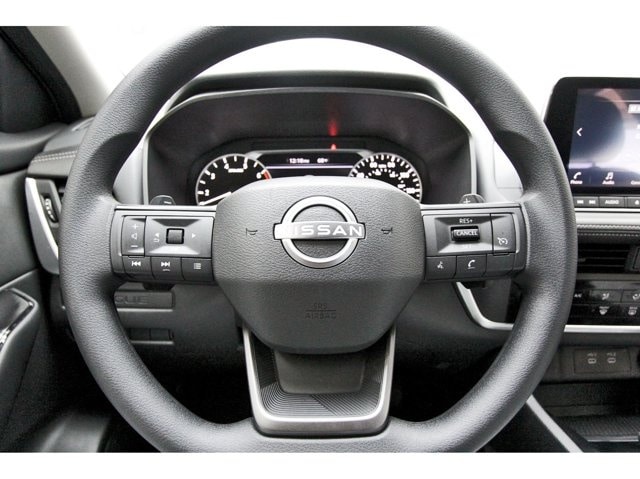 2025 Nissan Rogue S - Photo 11