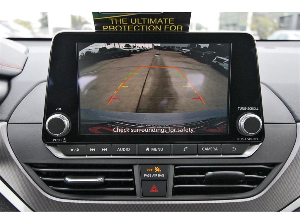 2025 Nissan Altima SR photo 23
