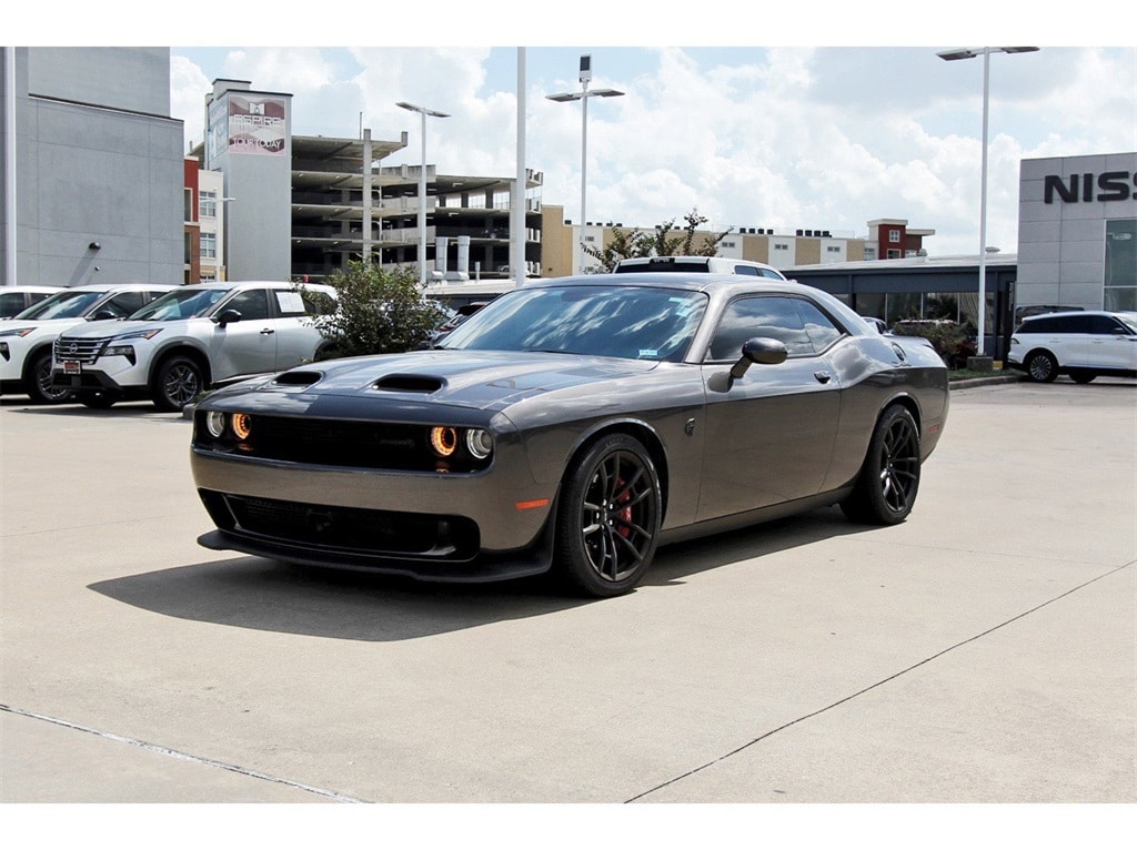 2023 Dodge Challenger SRT8 Hellcat photo 2