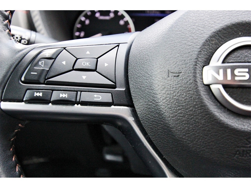 2024 Nissan Sentra SR photo 10